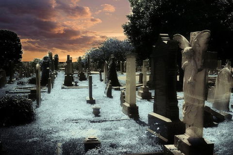 Southport Cemetery Paranormal Activity Tour QUEENSLAND - Accommodation Nelson Bay 1
