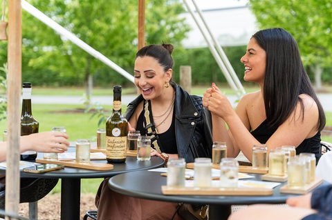 8-Hour Deluxe Food&Drink Tour In The Breathtaking Yarra Valley - Accommodation Nelson Bay 1