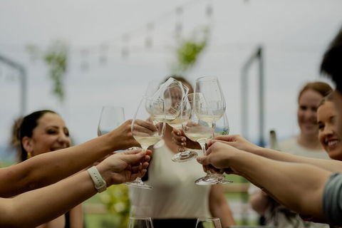 8-Hour Deluxe Food&Drink Tour In The Breathtaking Yarra Valley - Accommodation Nelson Bay 4