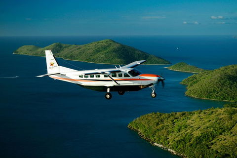 Reef And Island Scenic Flight From Airlie Beach - Accommodation Nelson Bay 3
